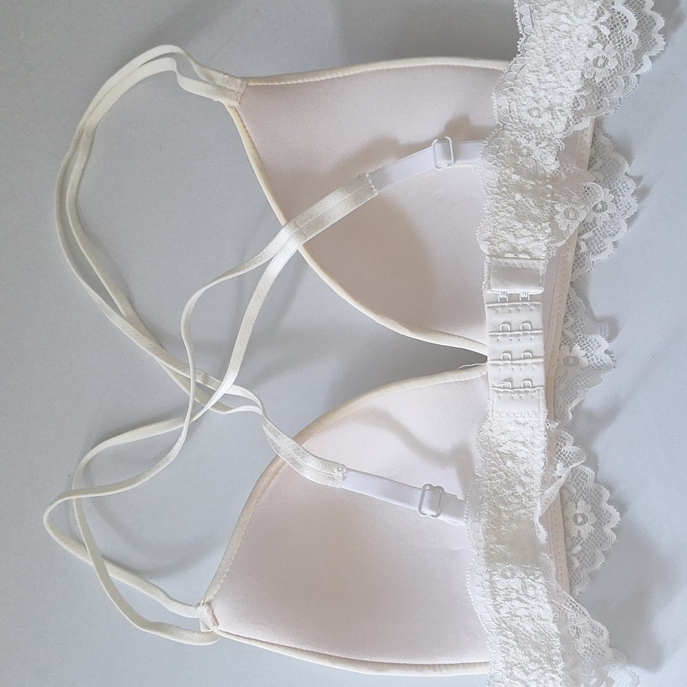 Bra - Picture 2 of 3